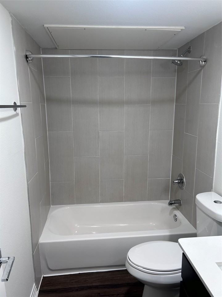 316 N Carroll Ave - Photo 2 of 4