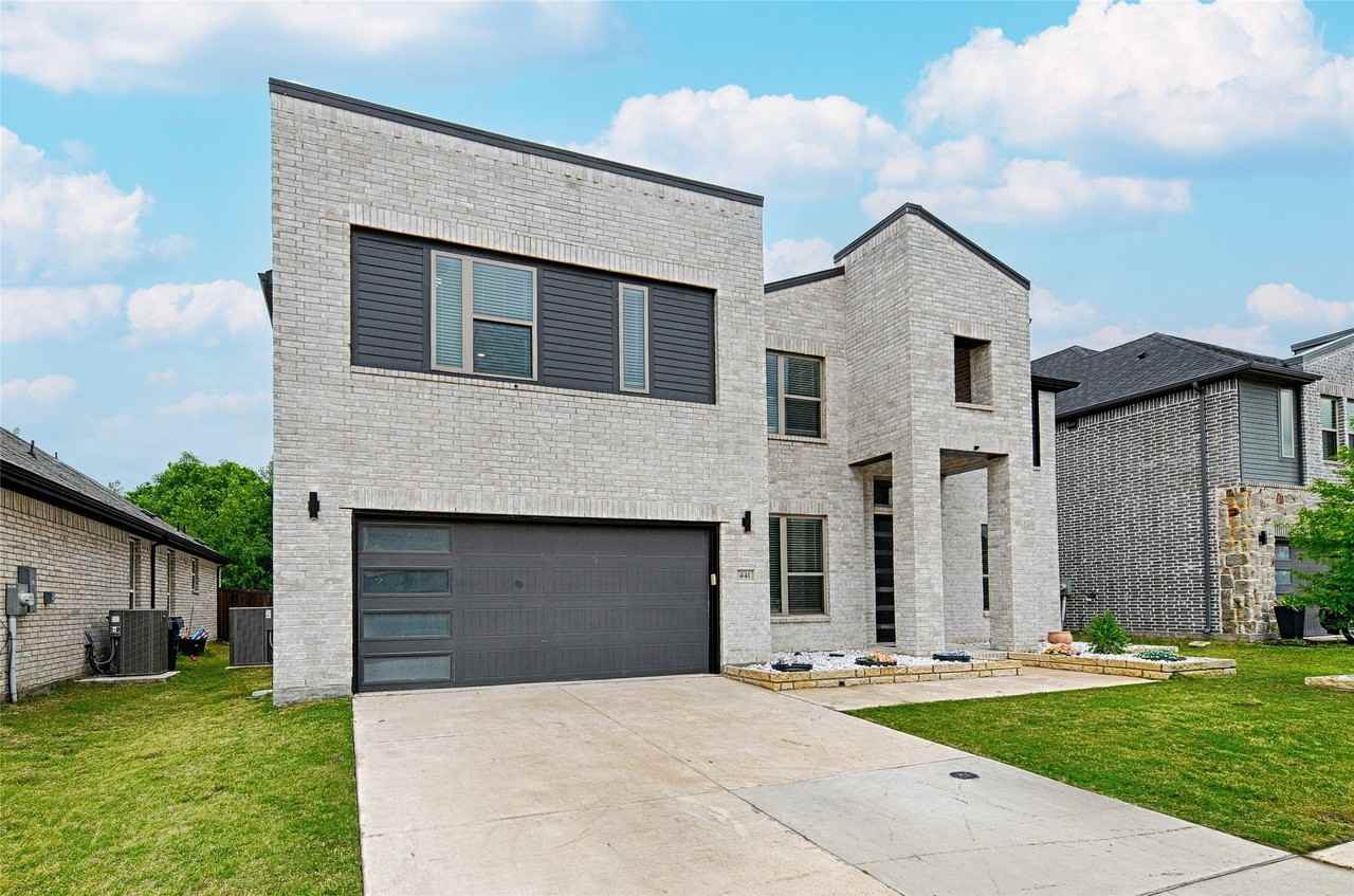 441 Beechwood Dr - Photo 2 of 39
