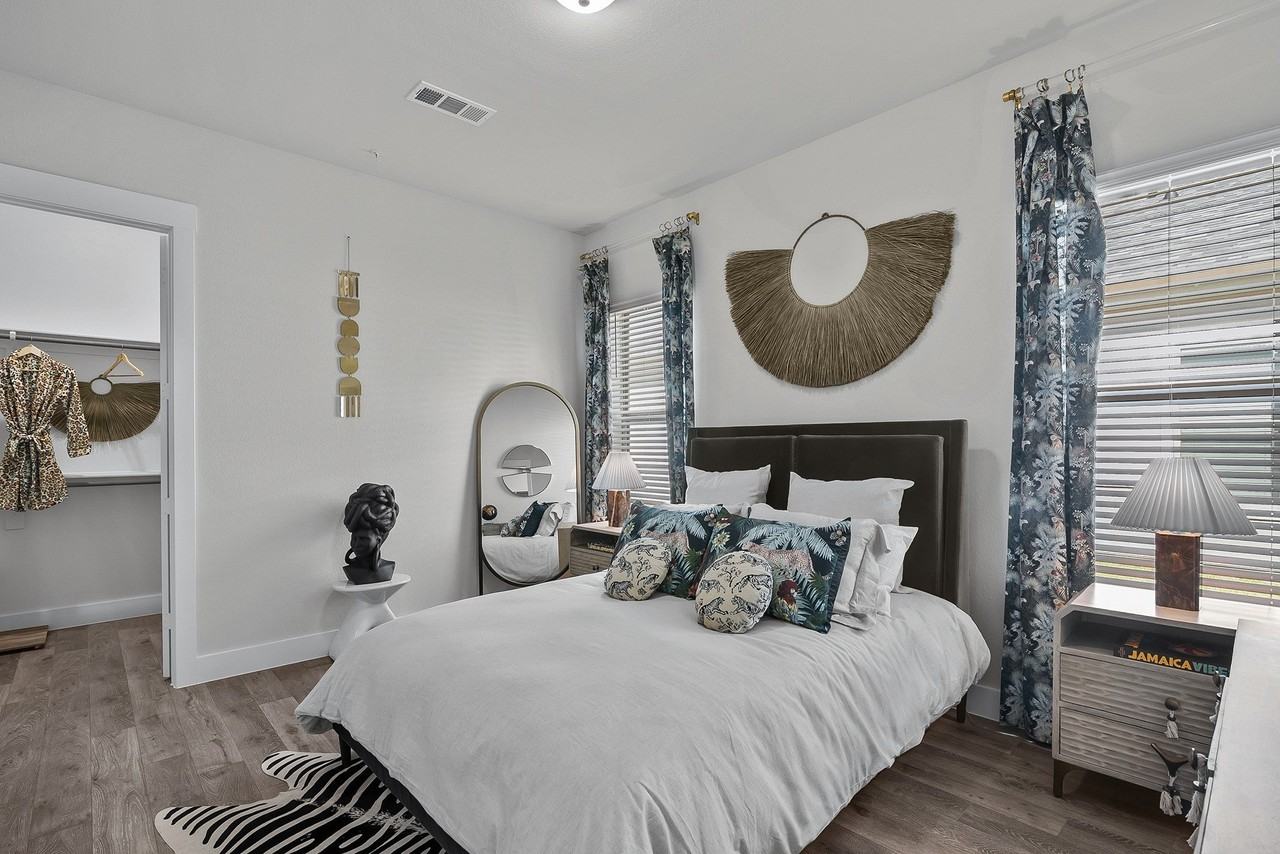 4778 Luxe Ln #1118B - Photo 4 of 21