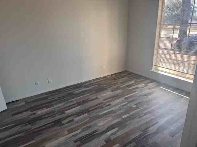 2903 Clarksville St #104 - Photo 7 of 8