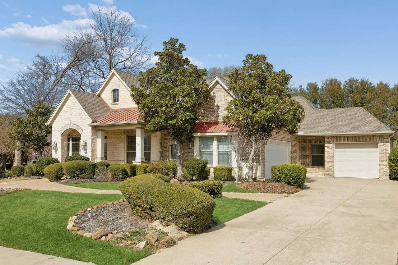 4010 Eider Dr - Photo 3 of 40