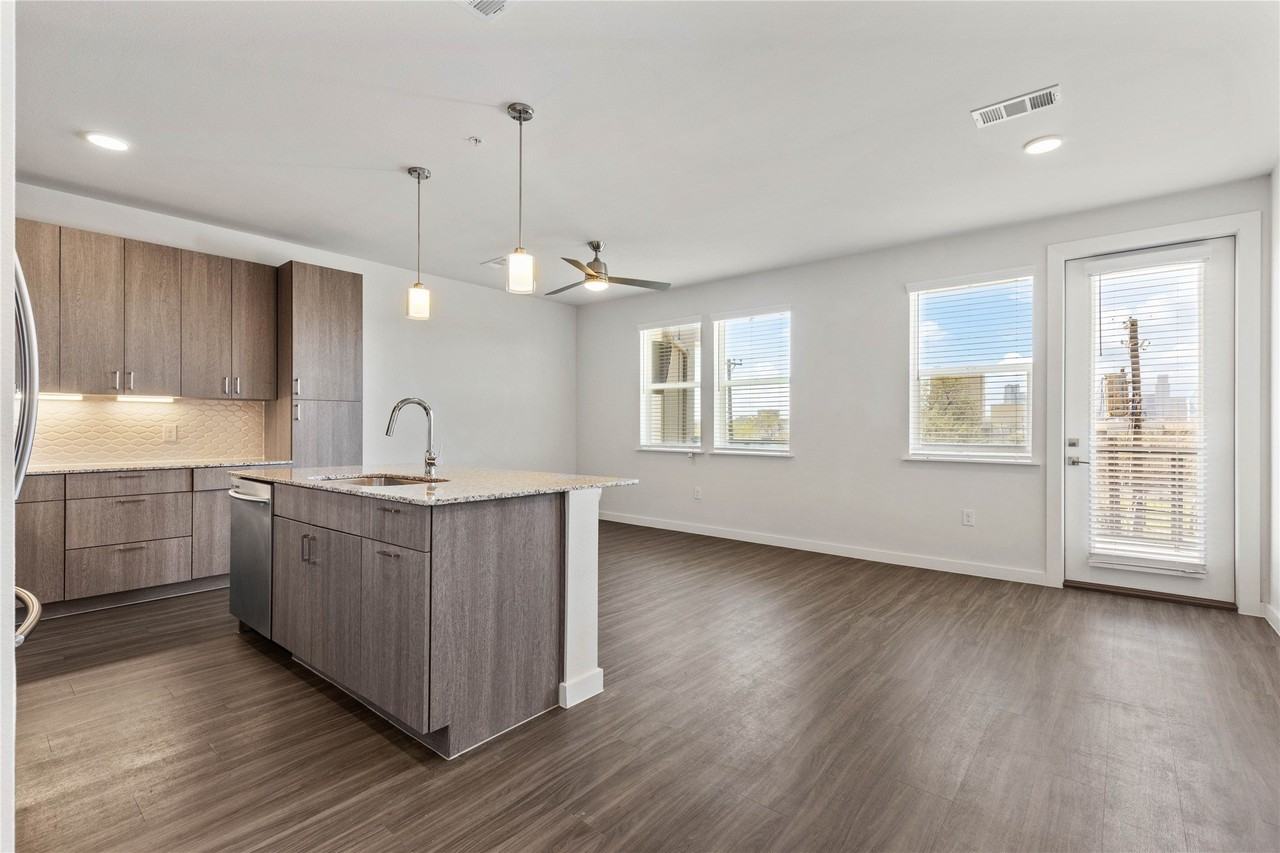 1500 N Fitzhugh Ave - Photo 4 of 28