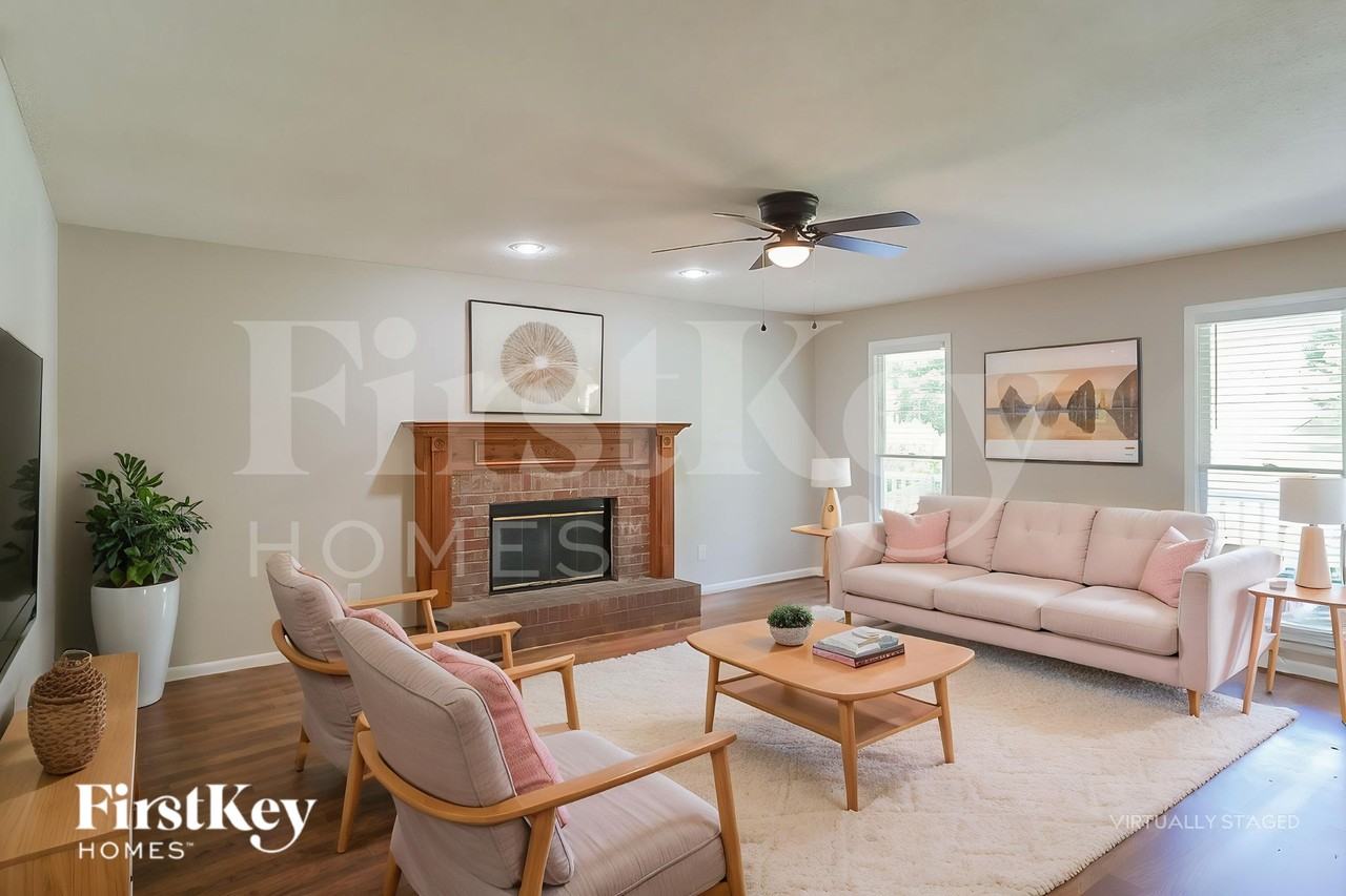 174 Somerset Ln - Photo 4 of 18