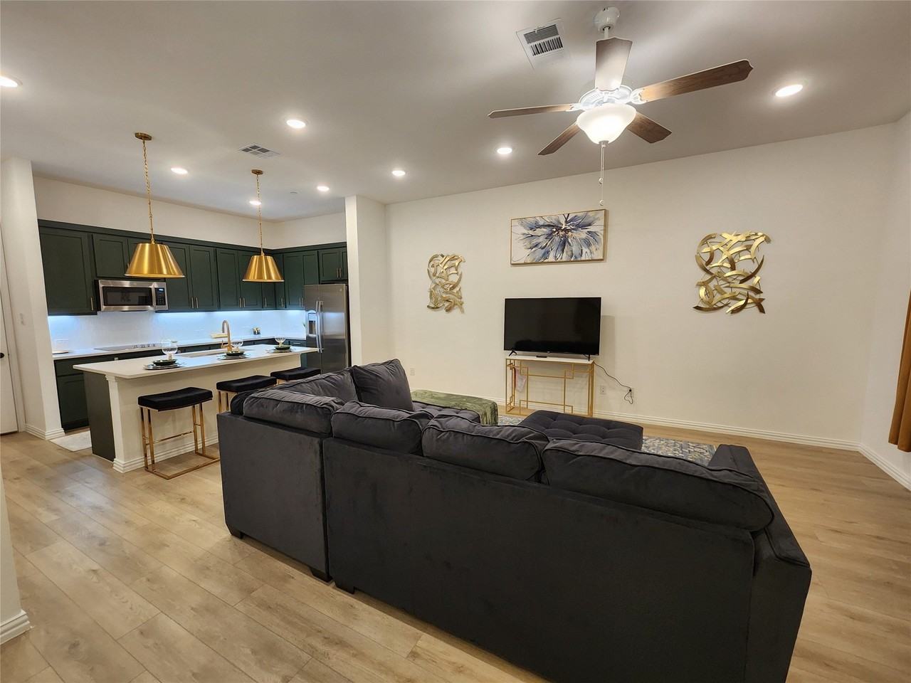 632 Blue Ridge Dr - Photo 6 of 16