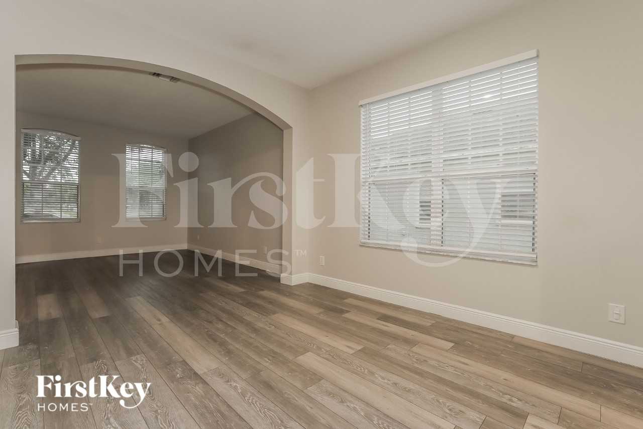 8109 Orange Spring Dr - Photo 2 of 17
