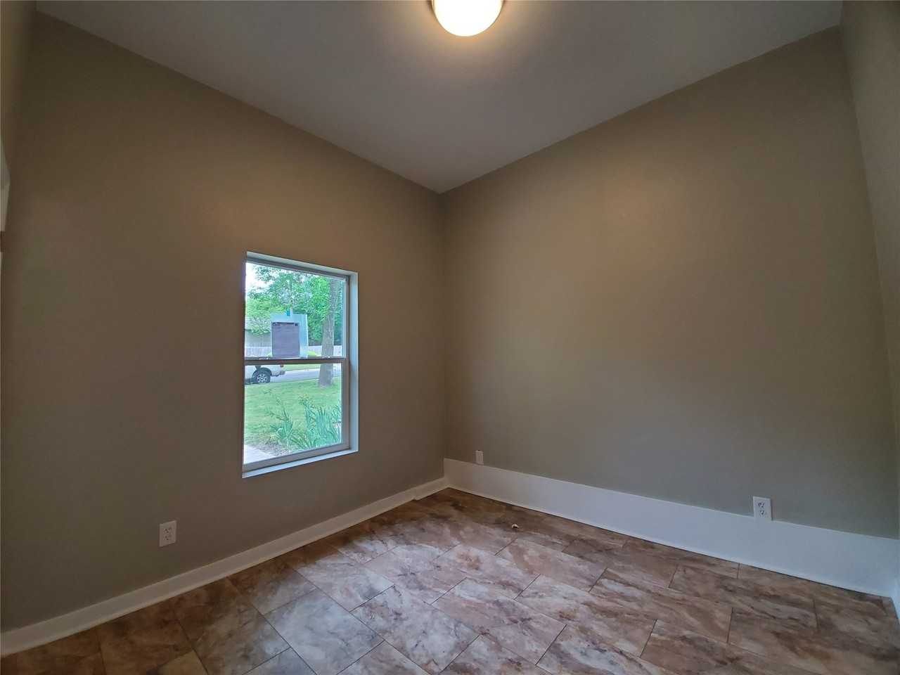 2115 Glenwood Ln #100 - Photo 6 of 13