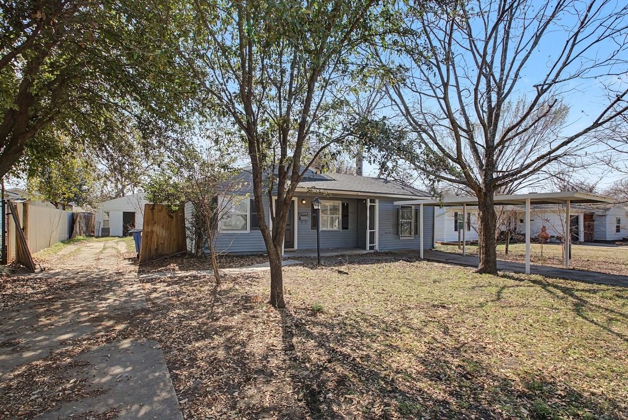 2508 Hillglenn Rd - Photo 2 of 26