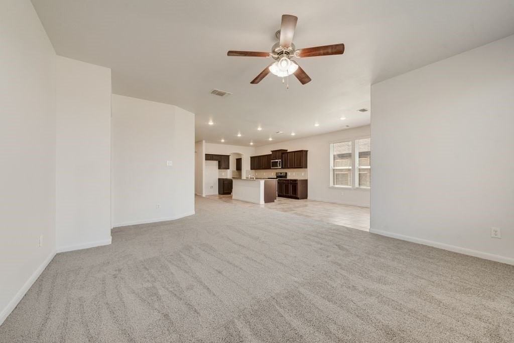 9245 Switchgrass Ln - Photo 6 of 24