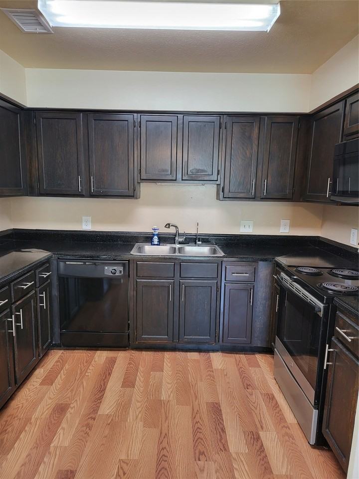 6900 Skillman St #111 - Photo 5 of 15