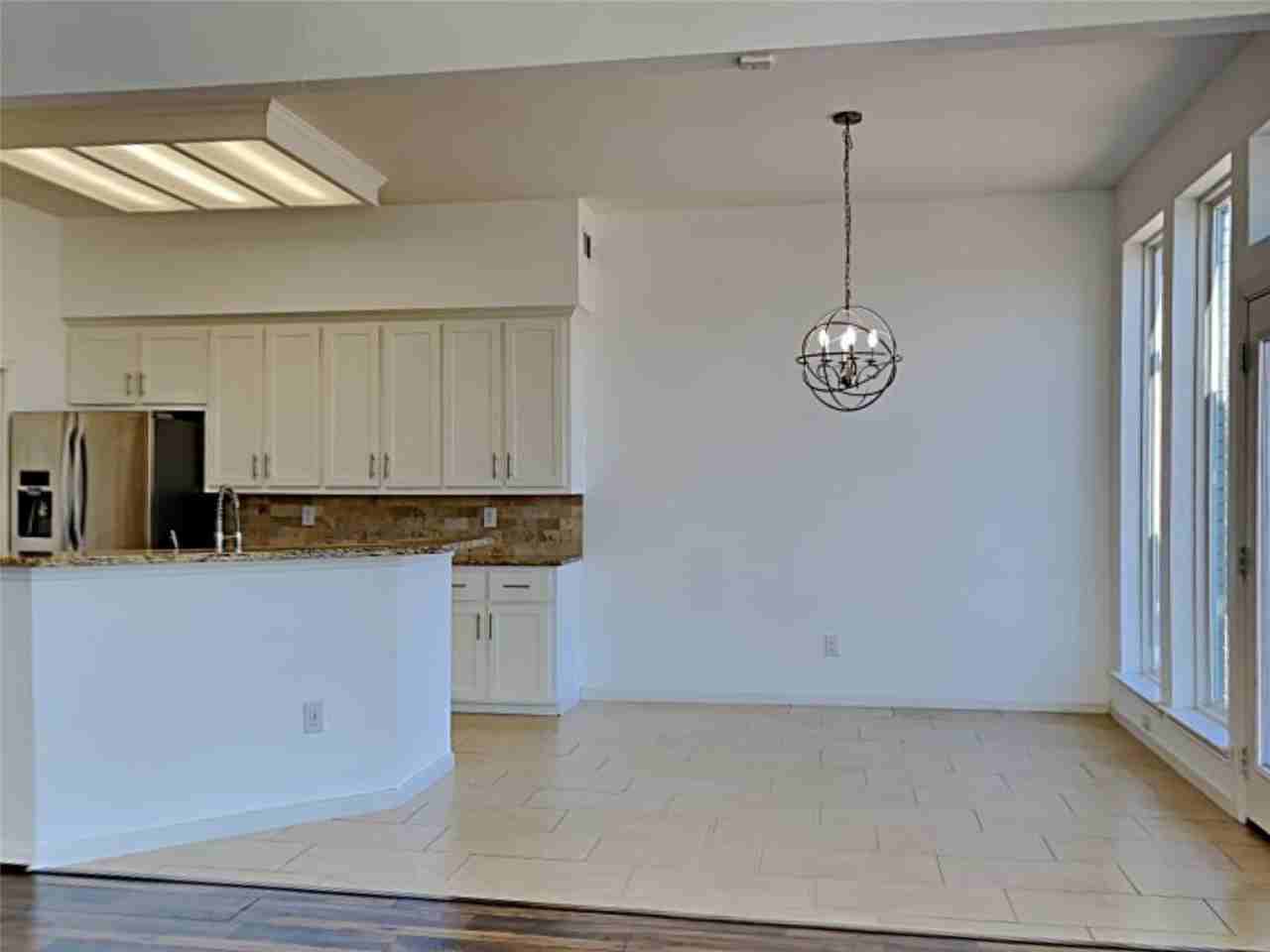 4322 Duck Pond Ln - Photo 6 of 17