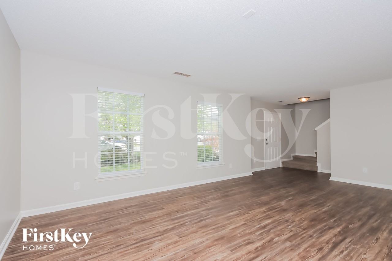 145 Golden Valley Dr - Photo 4 of 15