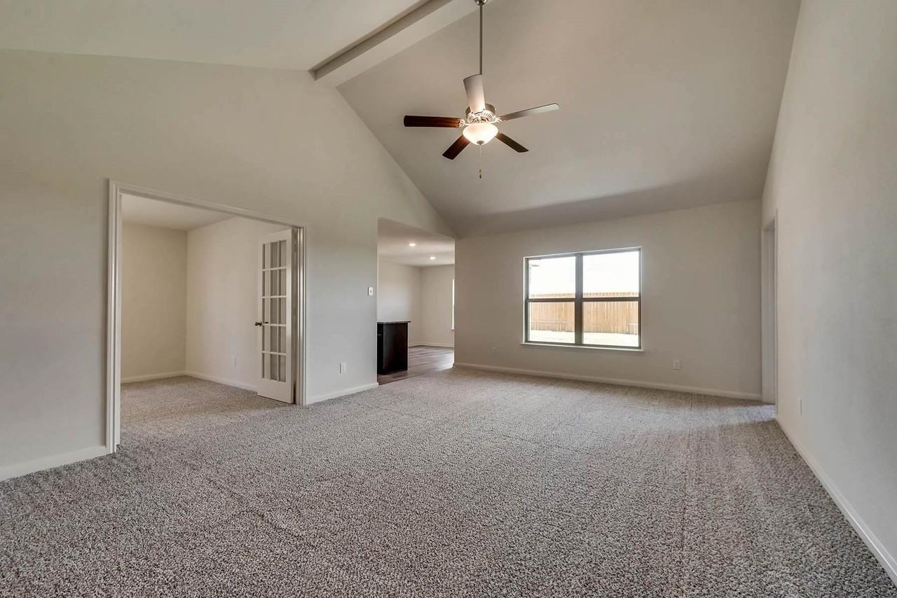 3016 Boran Dr - Photo 3 of 17
