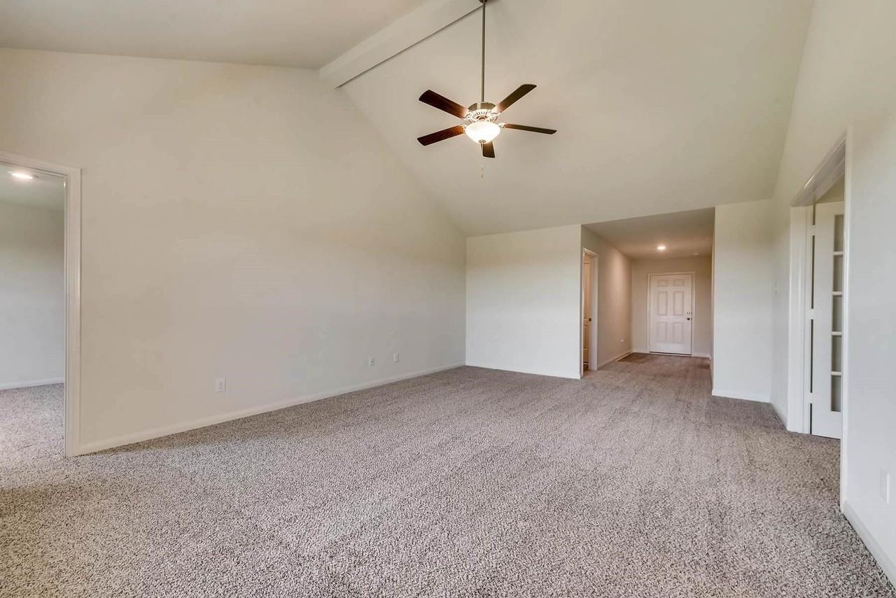 3016 Boran Dr - Photo 5 of 17