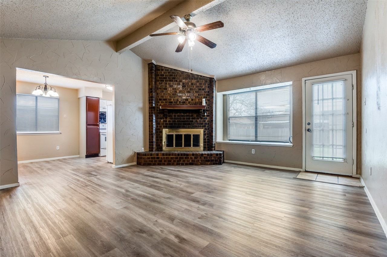 2922 E Pepperidge Dr - Photo 3 of 12