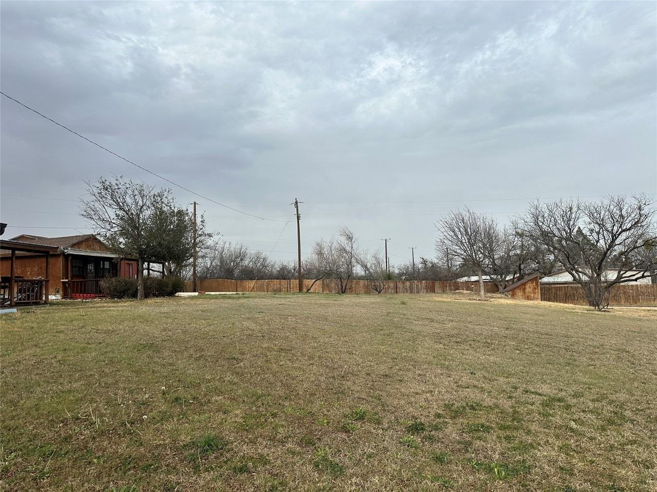 11001 W Lake Rd - Photo 6 of 40