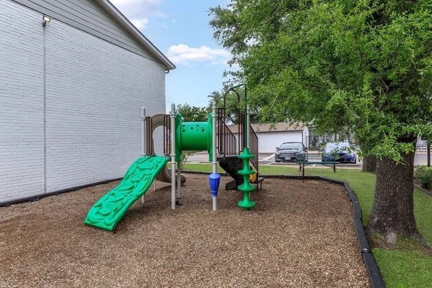 6115 Jack Finney Blvd - Photo 6 of 9