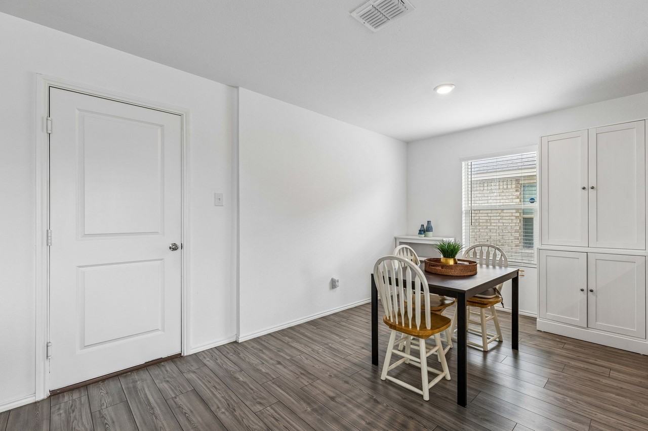 3044 Harper St - Photo 6 of 24