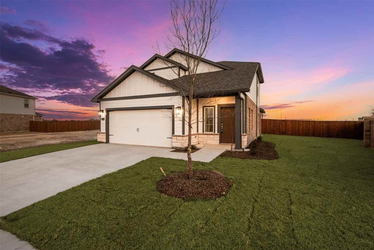 239 Cranz Farm Dr - Photo 2 of 24