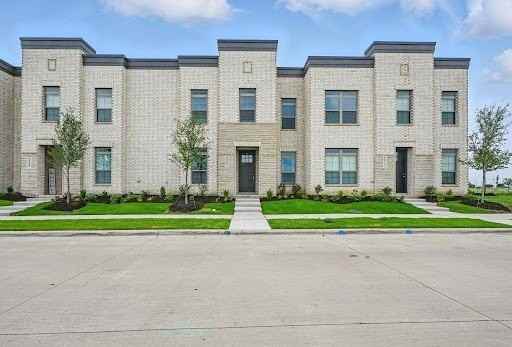 2092 Layla Dr