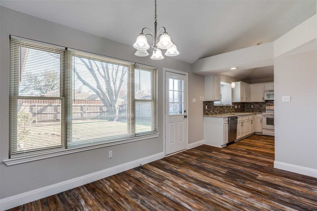 3814 Drakestone Ave - Photo 6 of 14