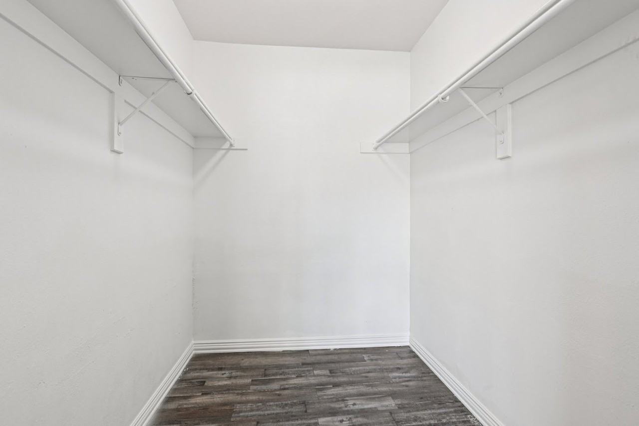 700 Timber Oaks Ln - Photo 3 of 12