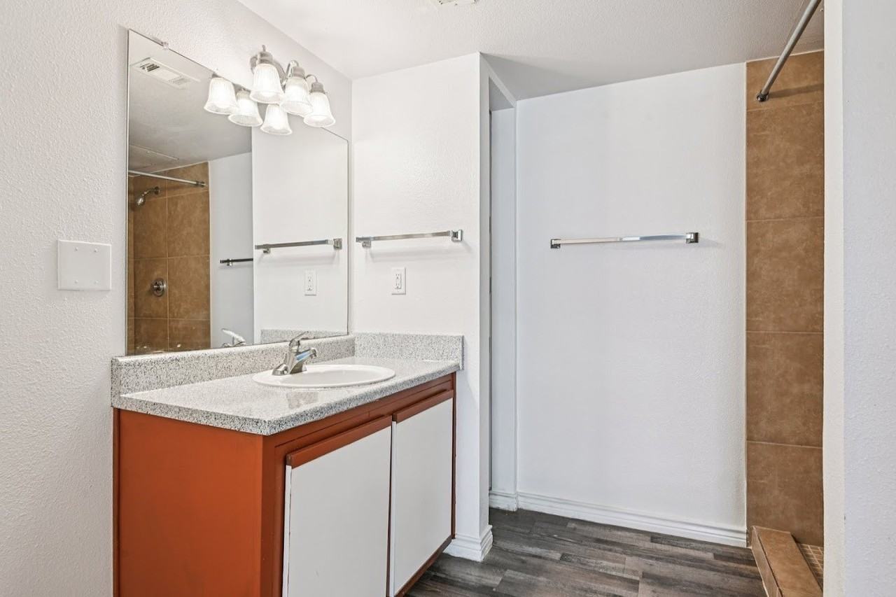 700 Timber Oaks Ln - Photo 4 of 12
