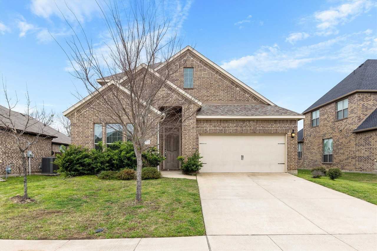 576 Spruce Trl