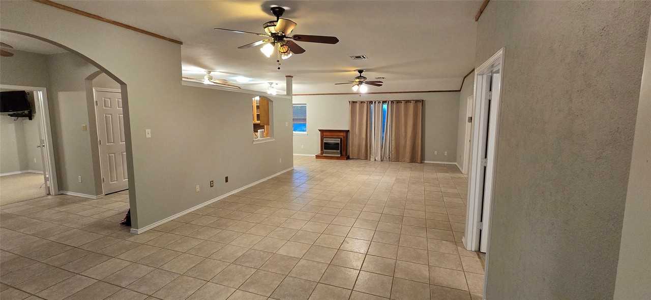 2267 County Road 3025 - Photo 5 of 31