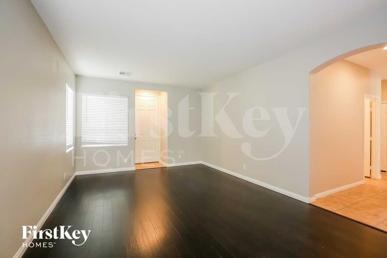 6229 Green Heron St - Photo 3 of 15