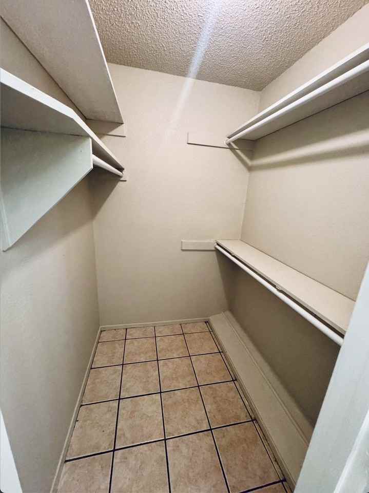 2309 Woodmont Trl - Photo 4 of 15