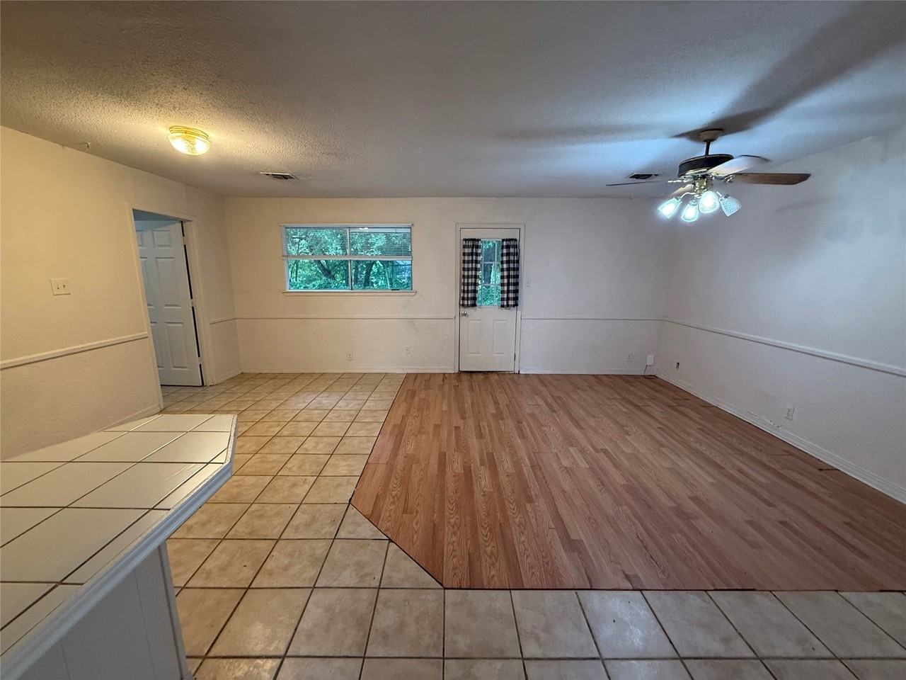 1238 Carla St - Photo 2 of 22