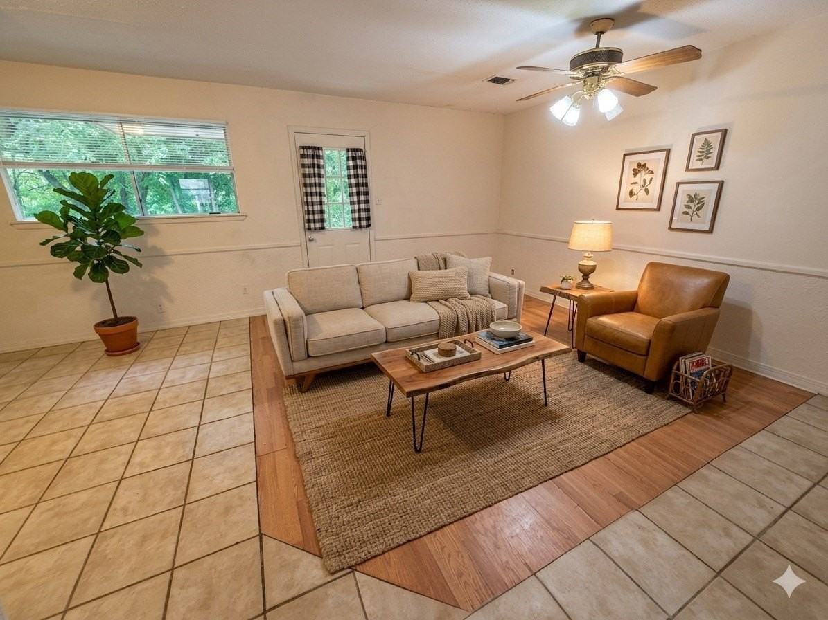 1238 Carla St - Photo 4 of 22