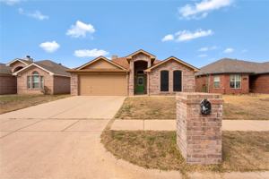 featured image of 4816 Sapphire Ln