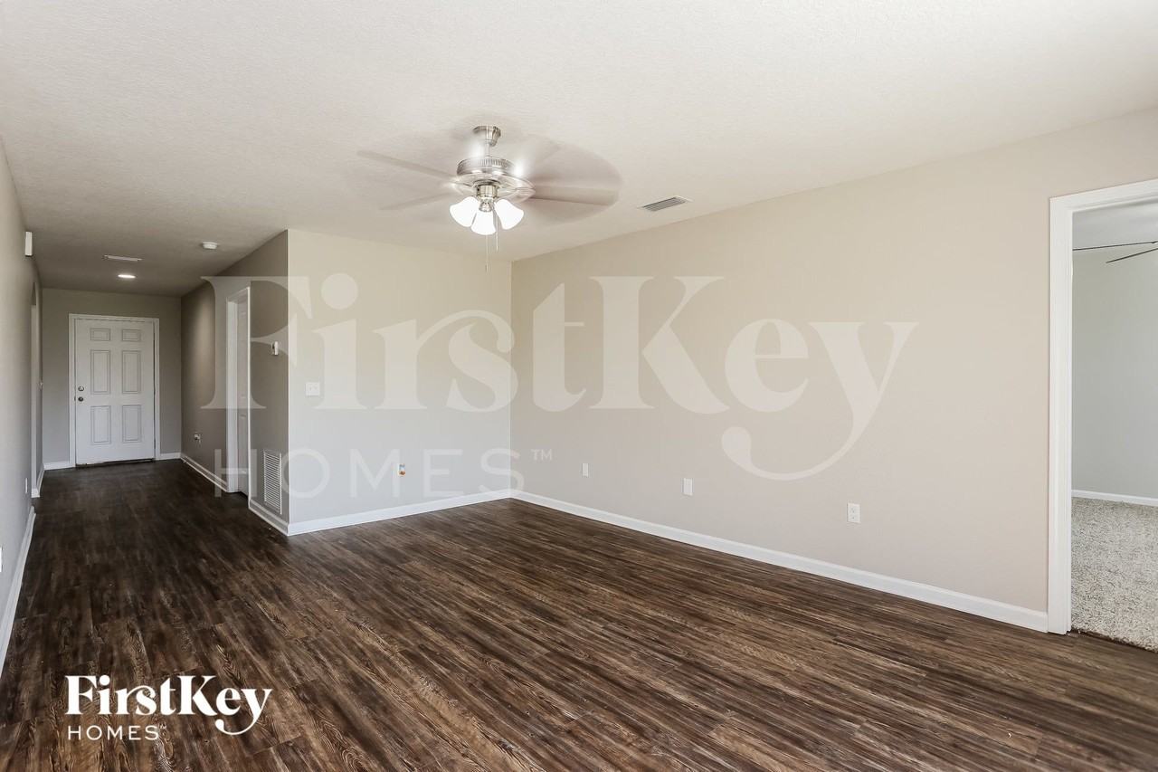 77791 Lumber Creek Blvd - Photo 3 of 15