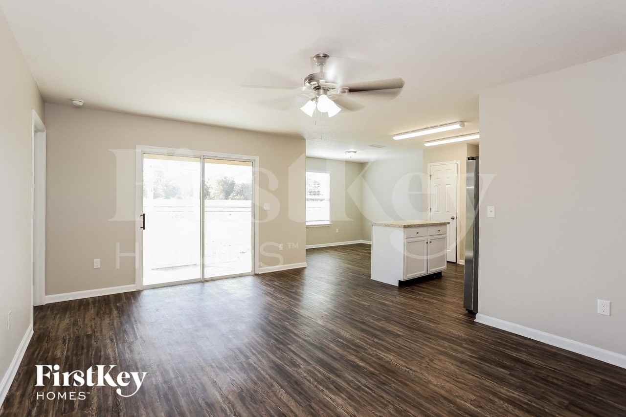 77791 Lumber Creek Blvd - Photo 4 of 15