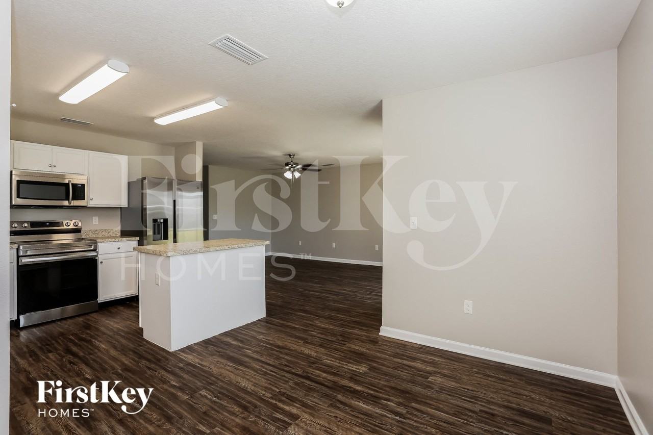 77791 Lumber Creek Blvd - Photo 6 of 15