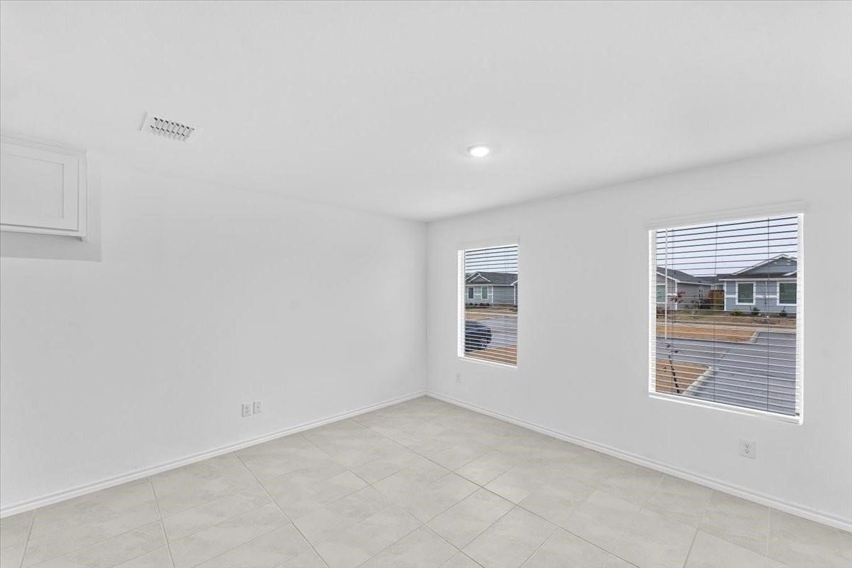 211 Herman Ln - Photo 6 of 40
