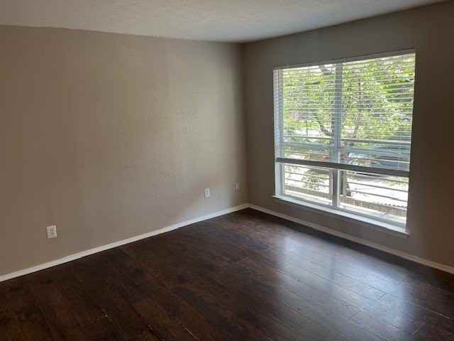 2821 Reagan St #202 - Photo 3 of 13