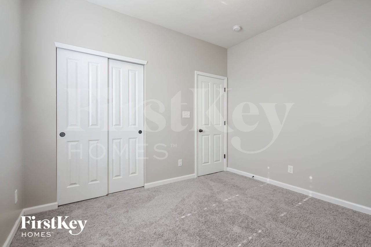 6035 Aspen Meadow Dr - Photo 5 of 15