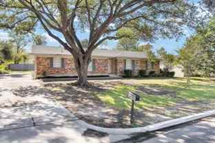 3170 Golfing Green Dr - Photo 1 of 1