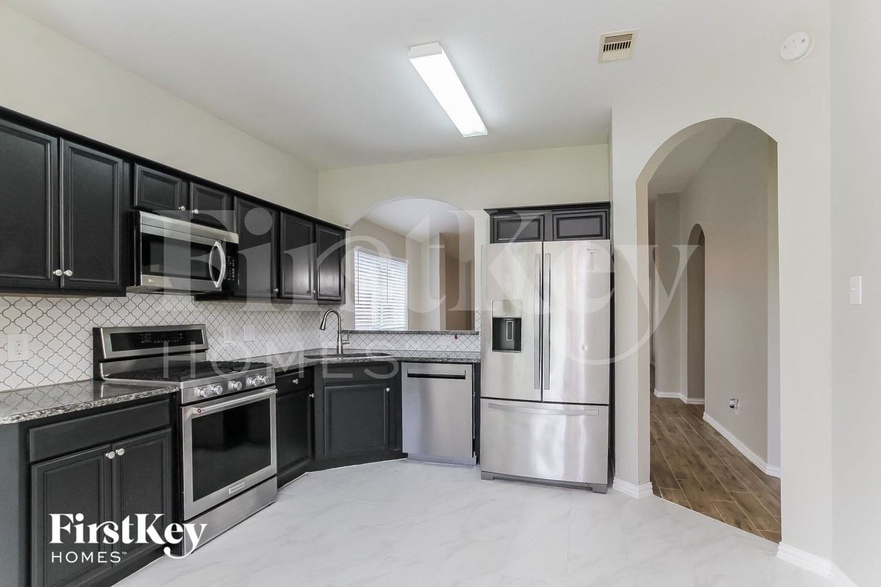 2227 Nicholas Xing - Photo 6 of 15