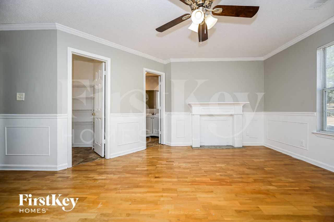 6756 Sunset Hills Blvd - Photo 3 of 16