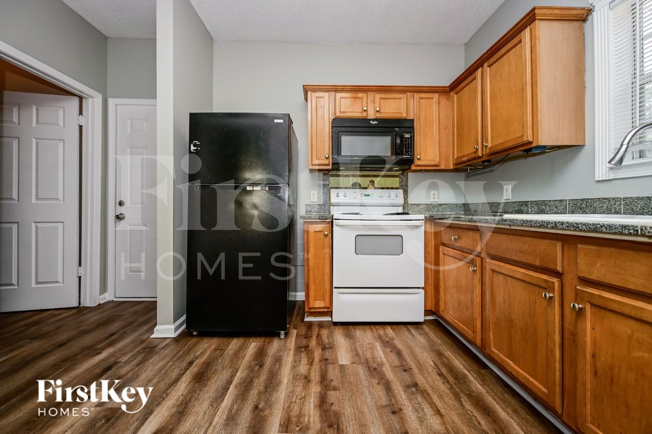 6756 Sunset Hills Blvd - Photo 6 of 16
