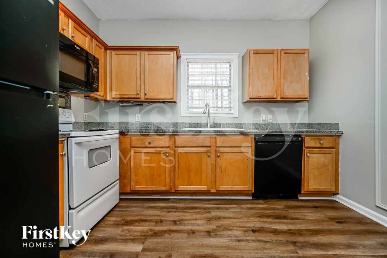 6756 Sunset Hills Blvd - Photo 7 of 16