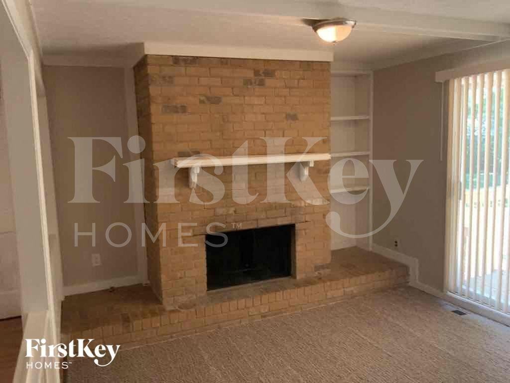 557 Rock Shadow Ct - Photo 2 of 11