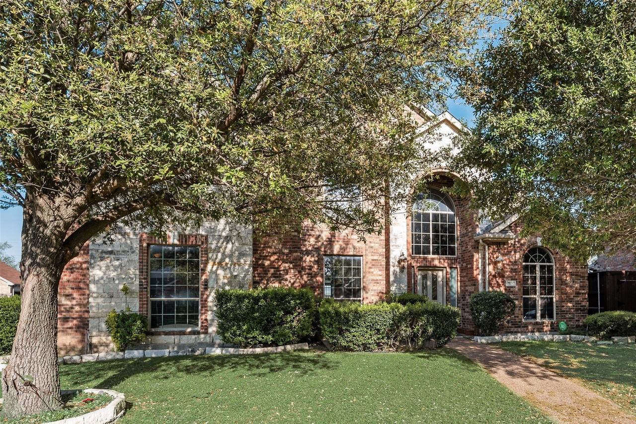 7578 Seawood Dr - Photo 6 of 33