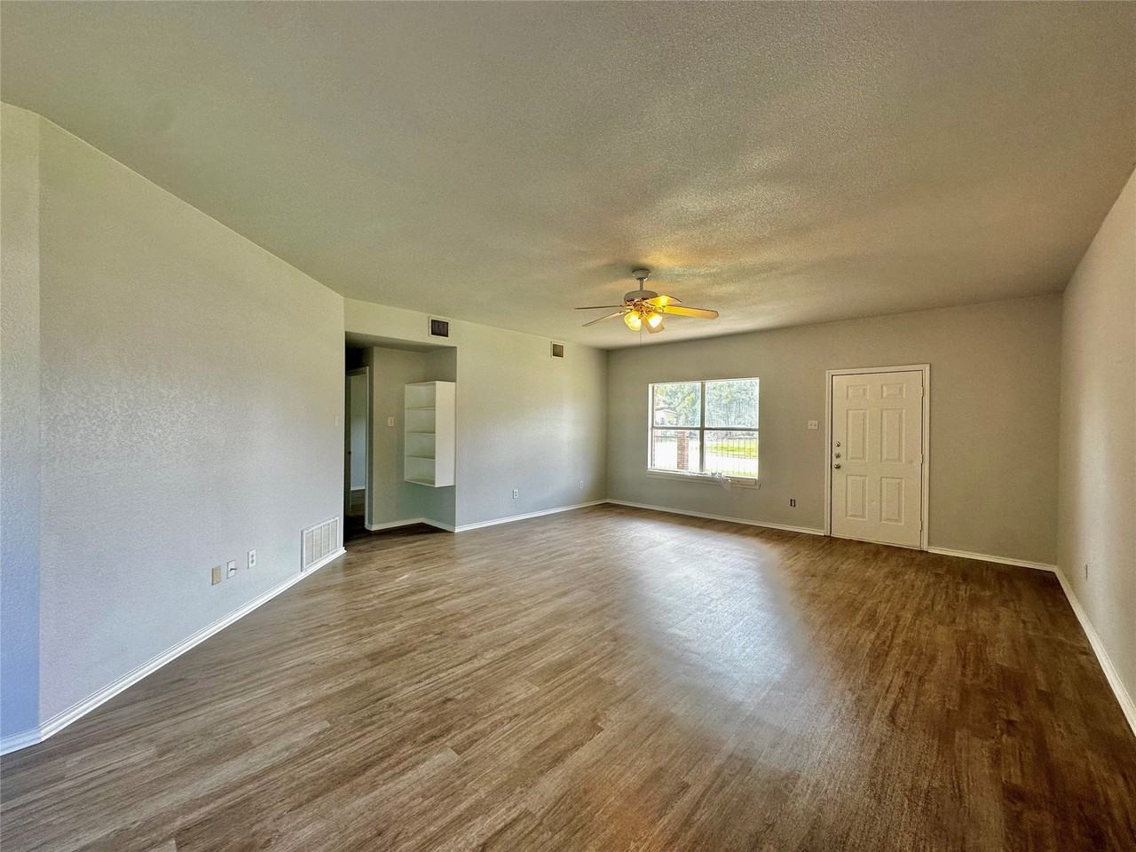 1318 James Ave - Photo 6 of 19