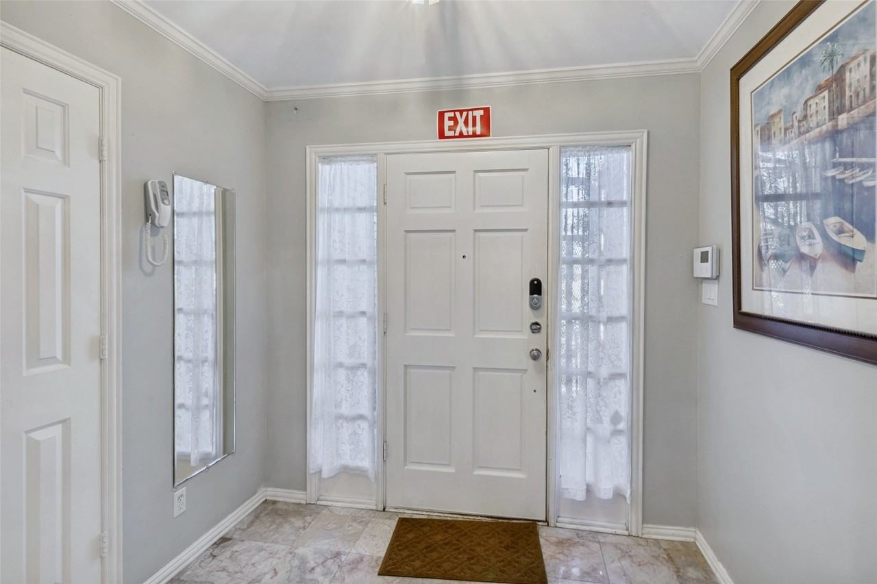 3024 Encino Dr - Photo 2 of 25