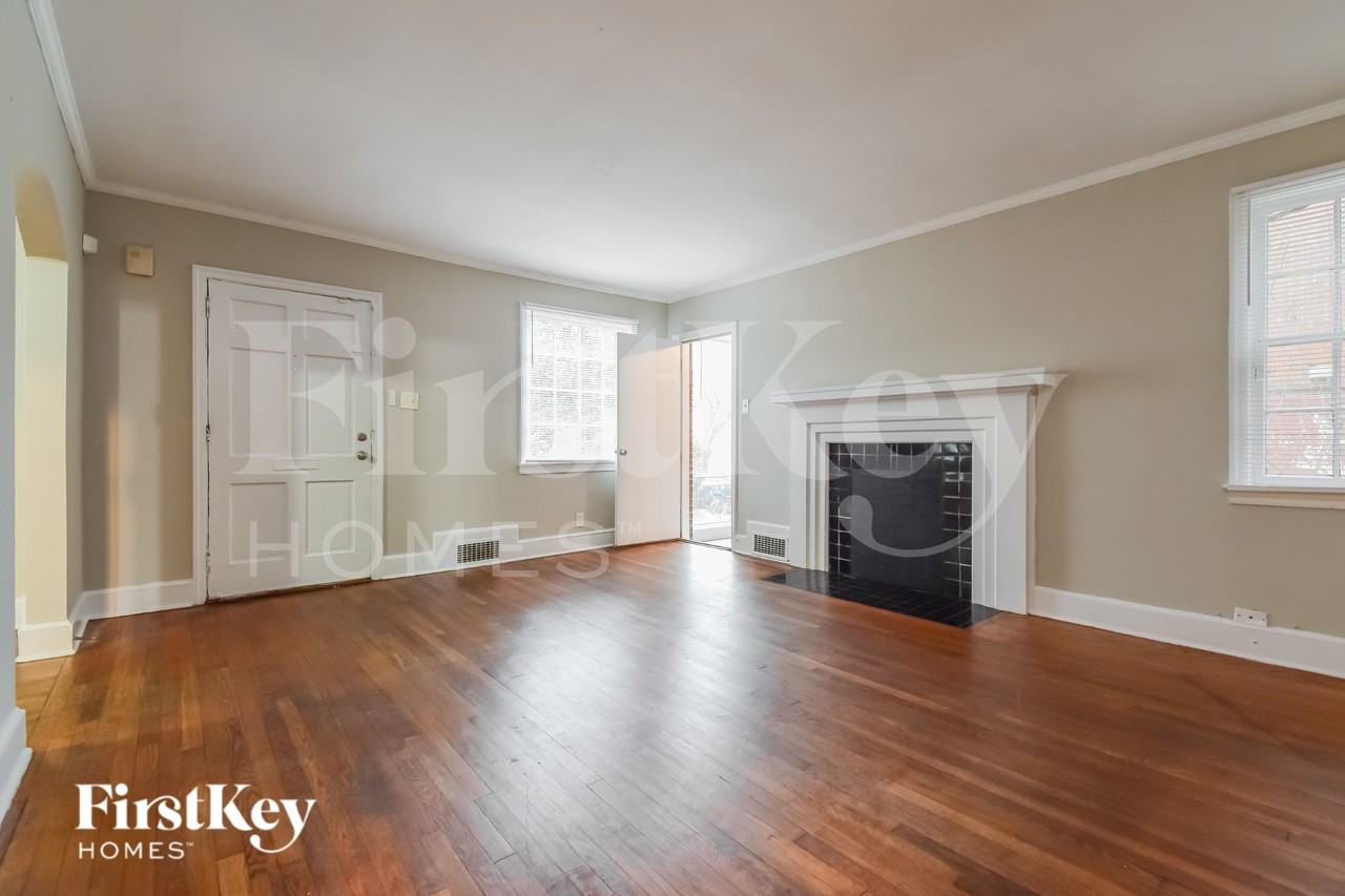 1655 Altadena Pl Sw - Photo 3 of 15