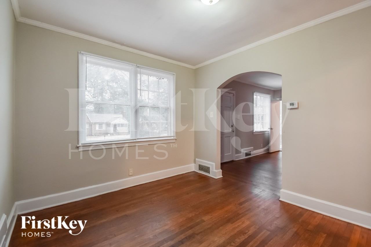 1655 Altadena Pl Sw - Photo 4 of 15